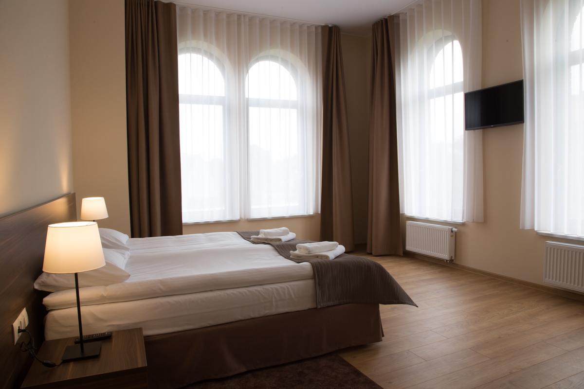 Glas-Hotel 4* Żary Extérieur photo